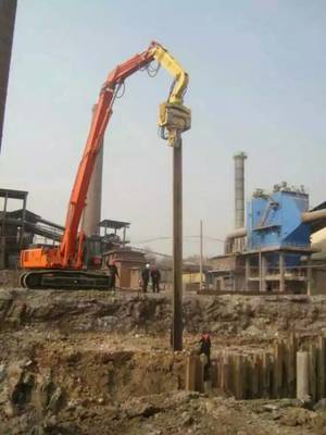 专业高效 挖掘机打桩加长臂改装在建筑物拆除作业中的应用与厂家选择指南